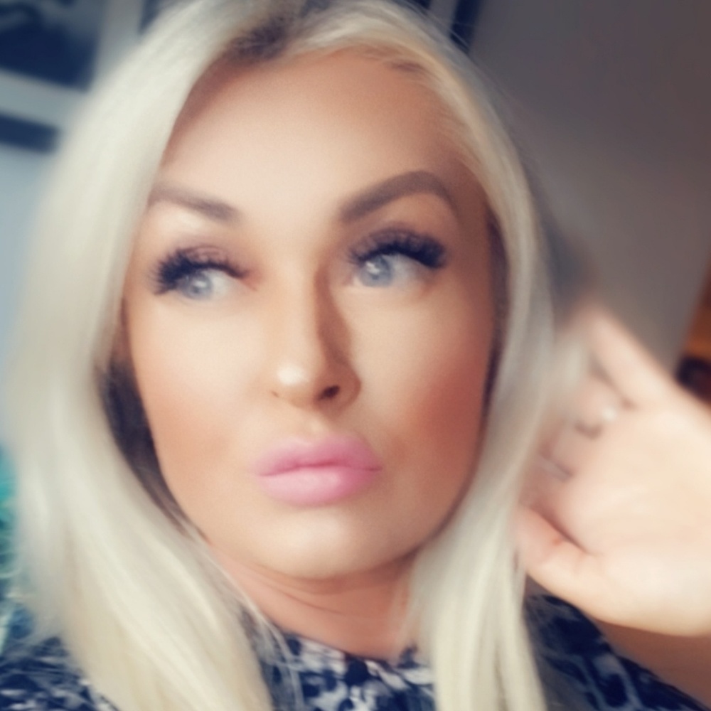 Meet your Posher, Maria